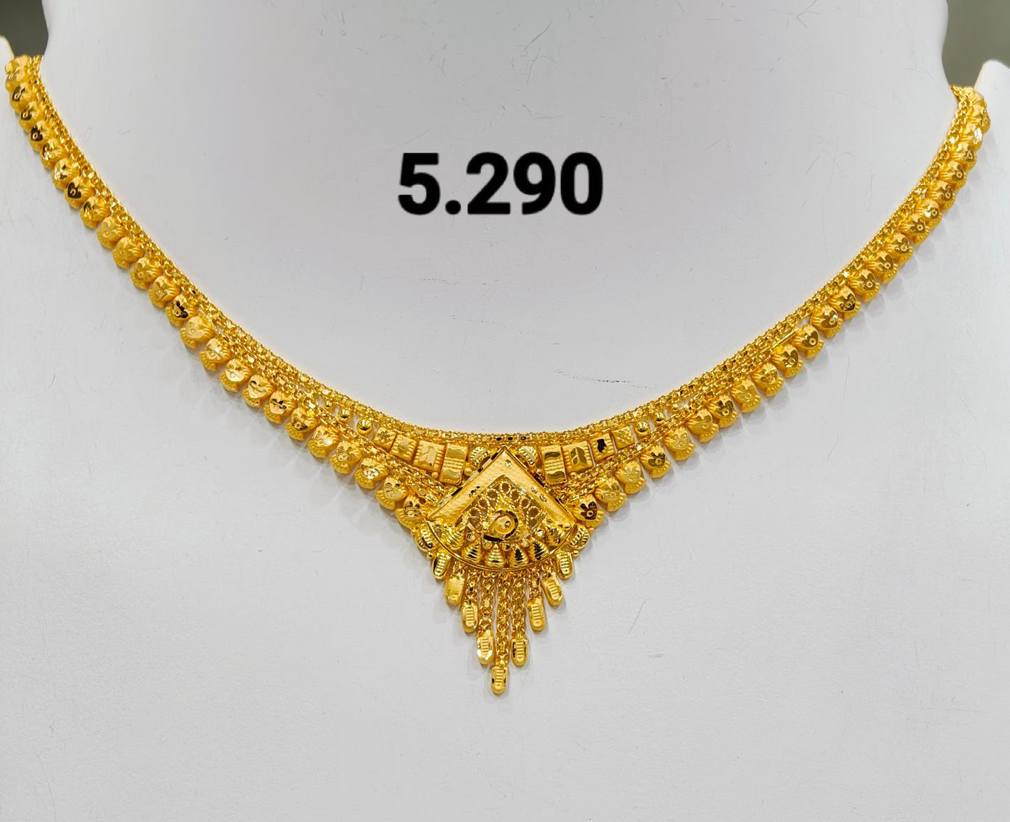 Short regular necklace 314