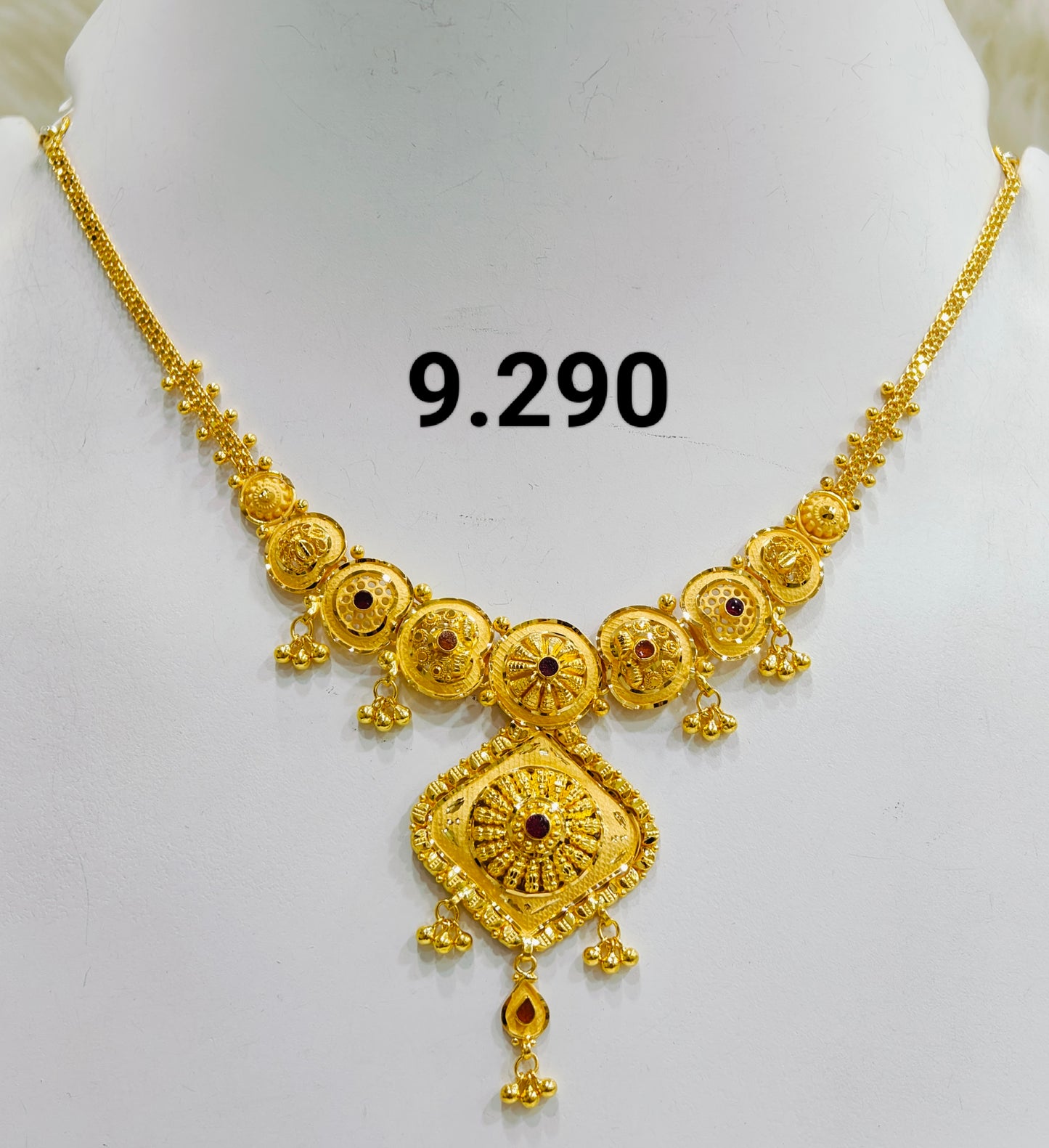 Short regular necklace 231