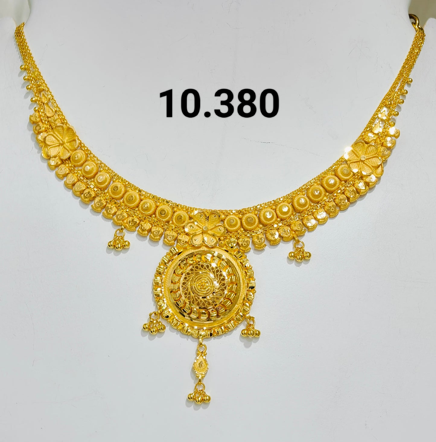Short regular necklace 304
