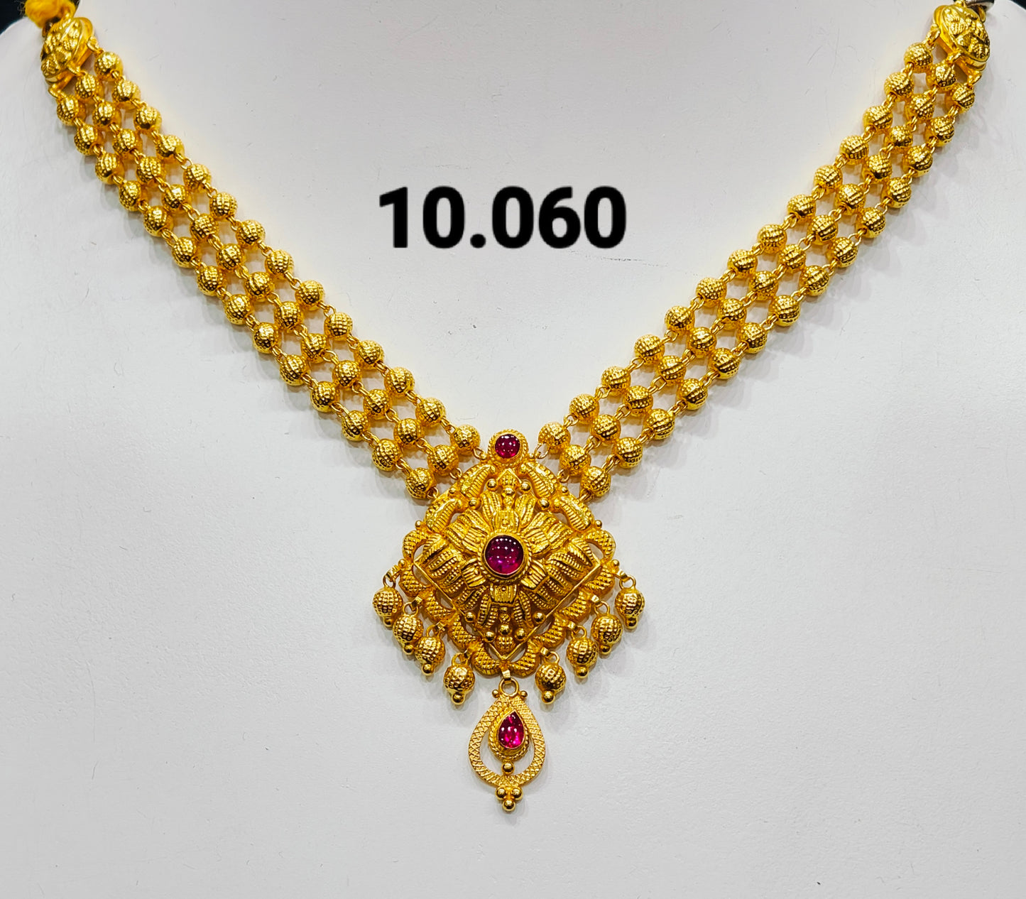 Temple short necklace 102