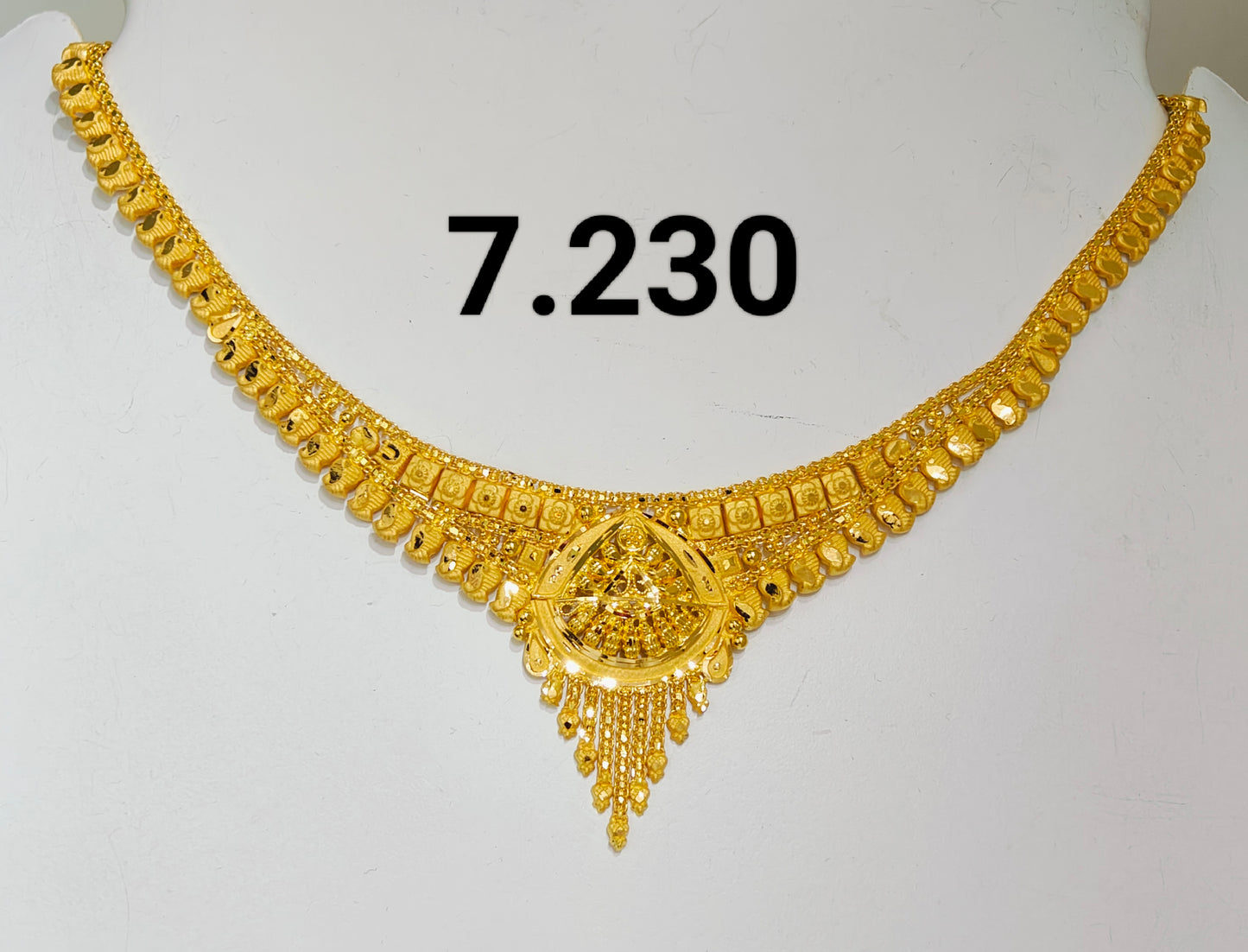 Short regular necklace 292