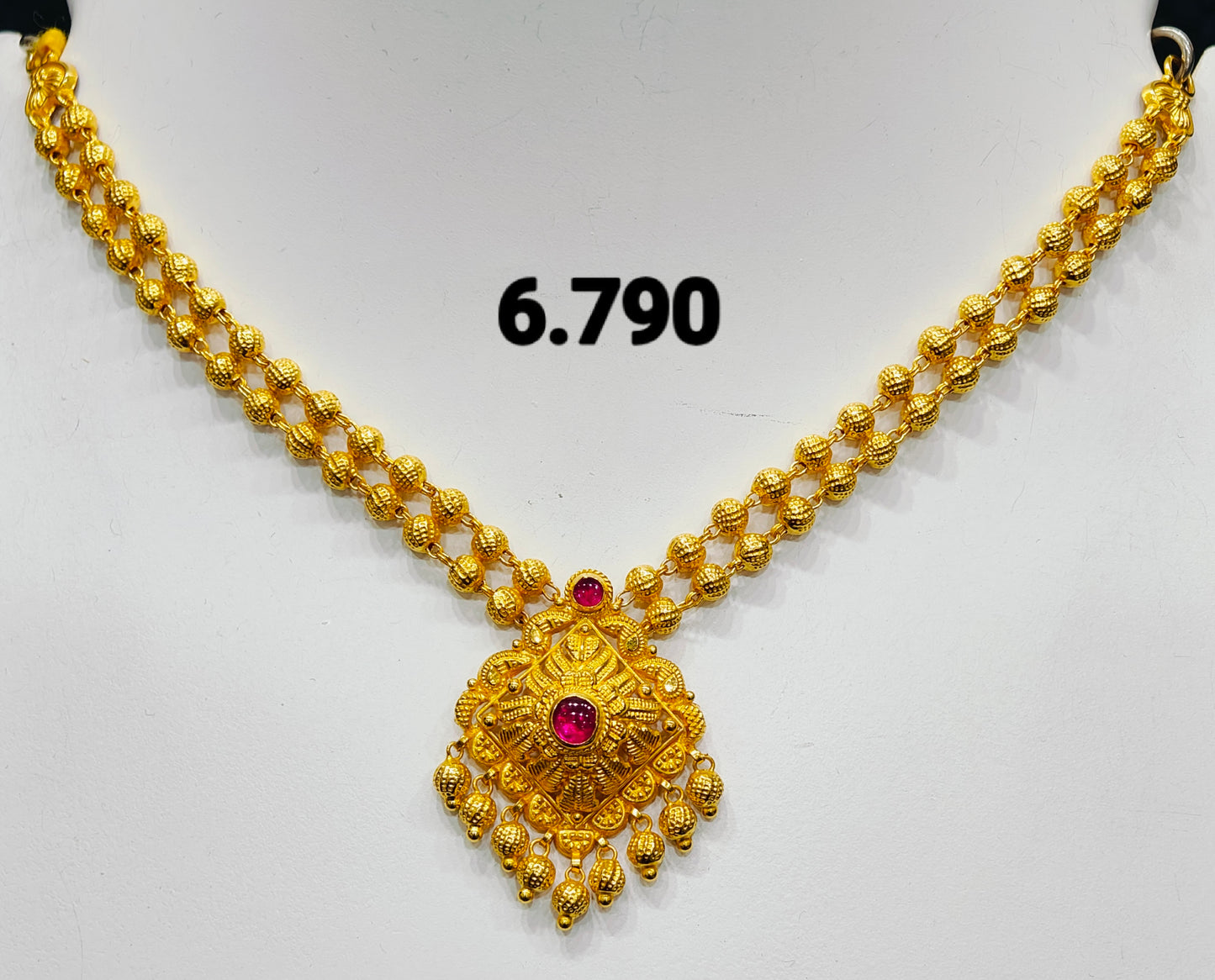 Temple short necklace 101