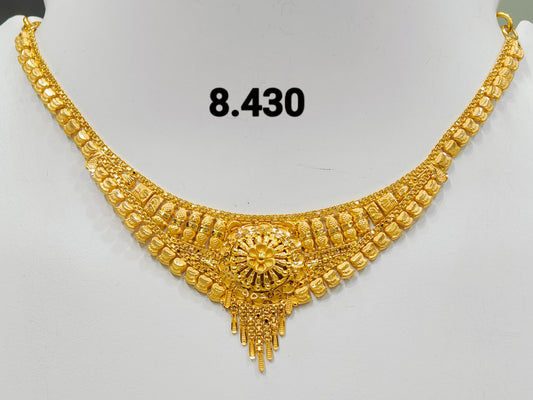 Short regular necklace 327