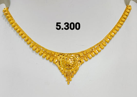 Short regular necklace 336