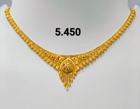 Short regular necklace 353
