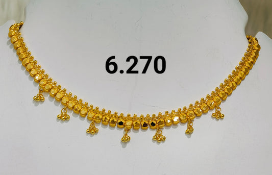 Short regular necklace 300