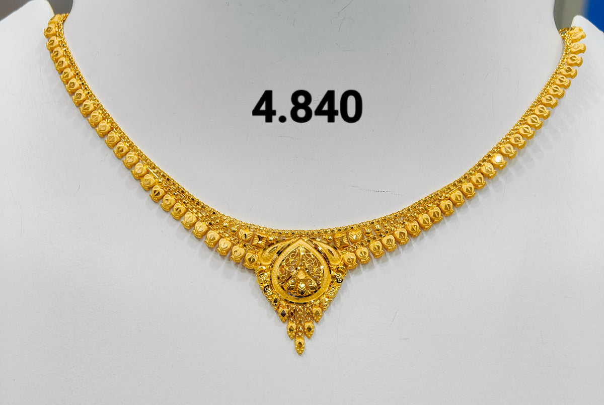 Short regular necklace 376