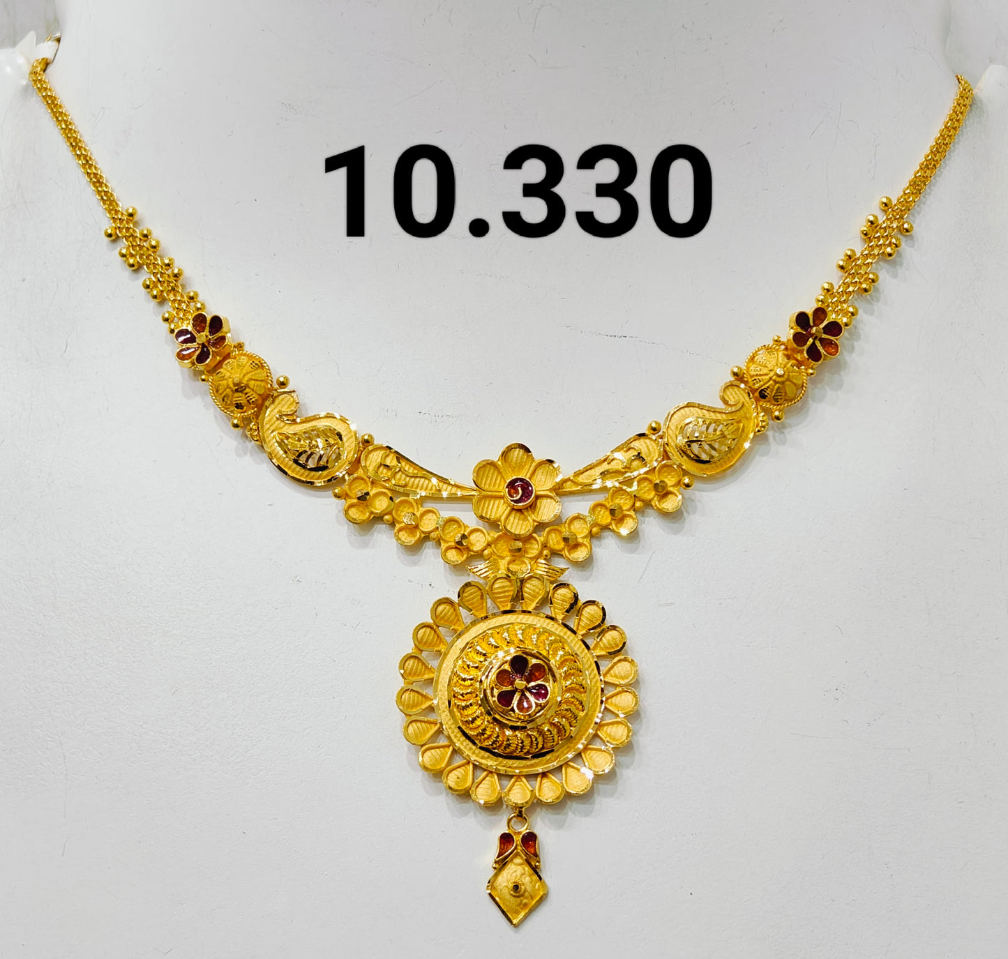 Short regular necklace 243