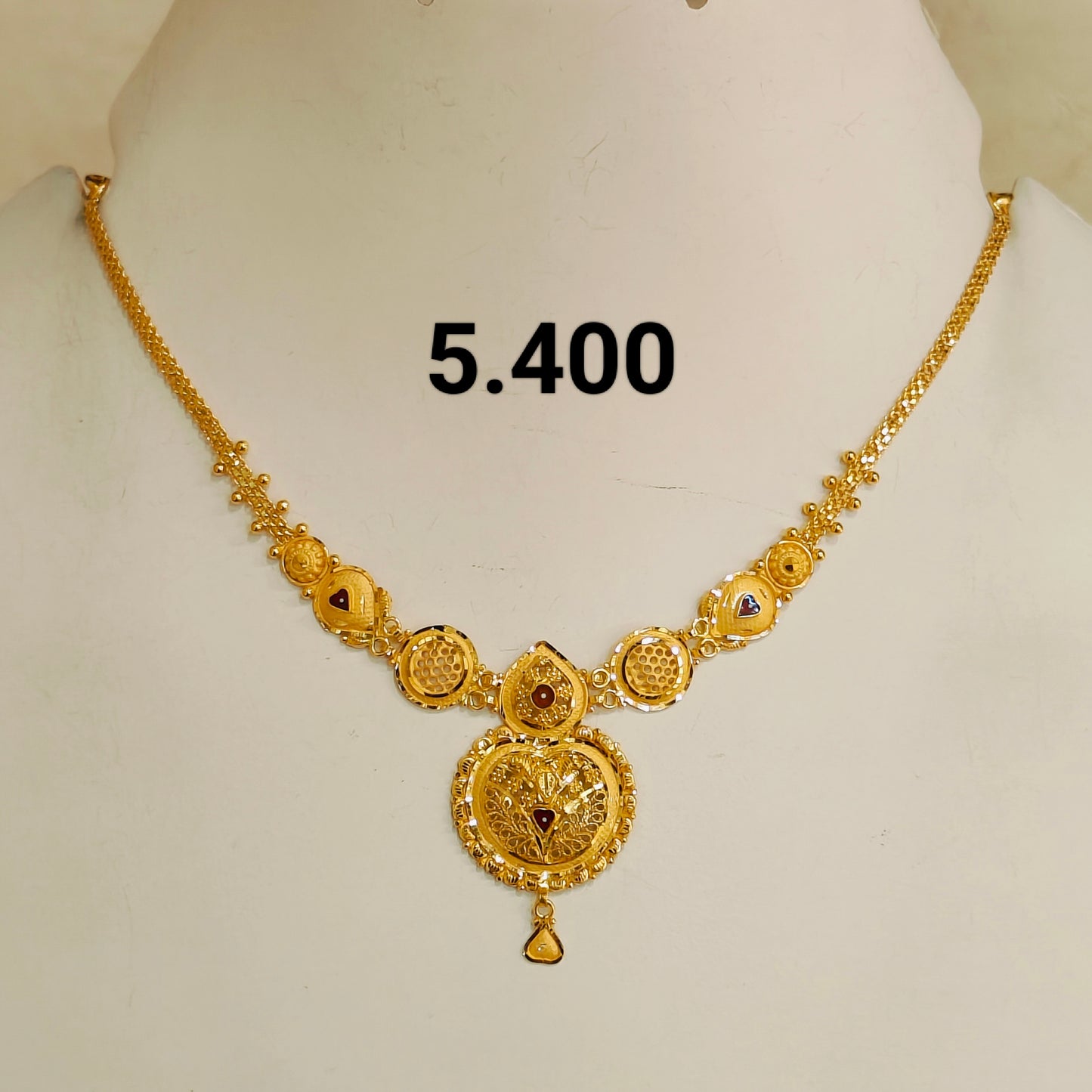 Short regular necklace 193