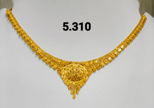 Short regular necklace 338