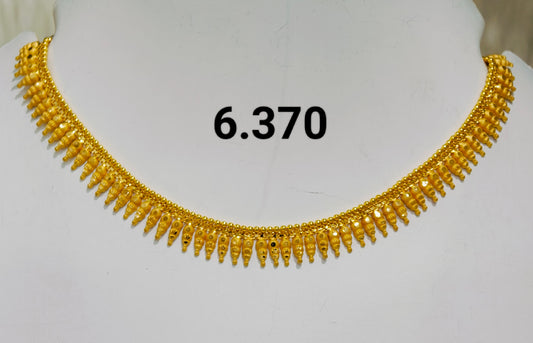 Short regular necklace 301