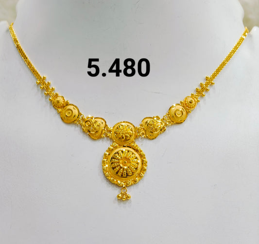 Short regular necklace 234