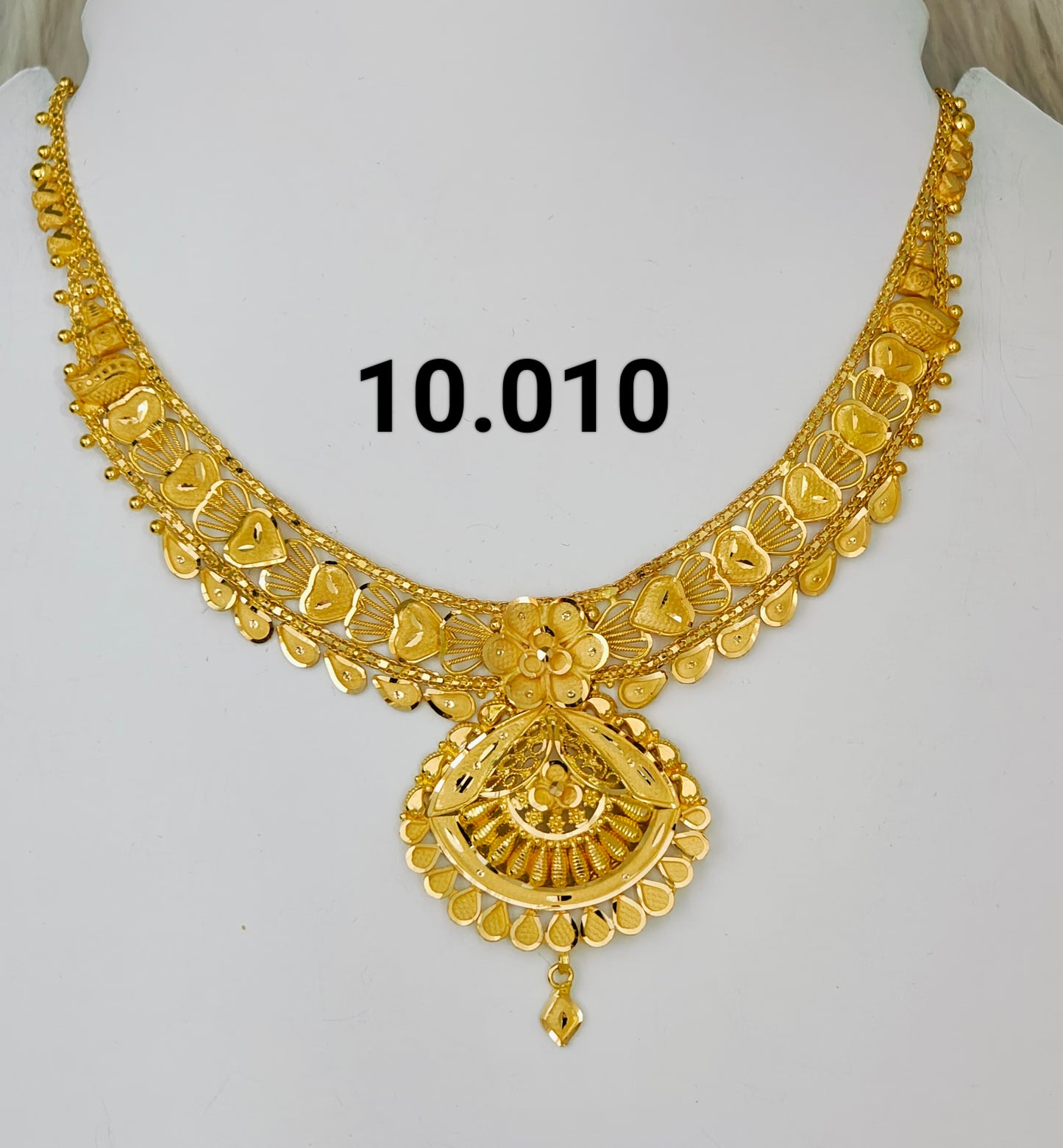 Short regular necklace 265