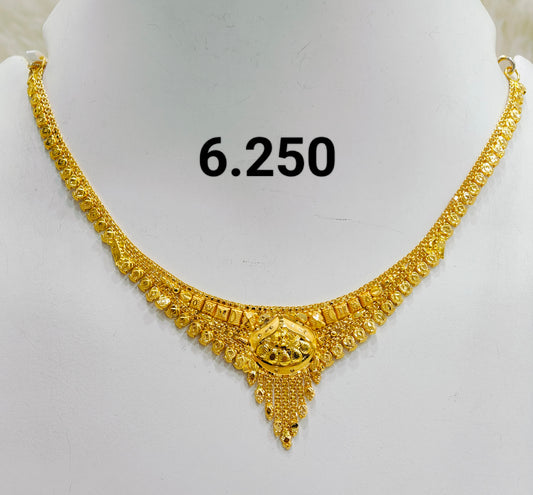 Short regular necklace 226