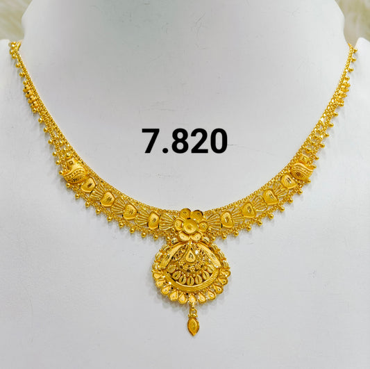 Short regular necklace 232
