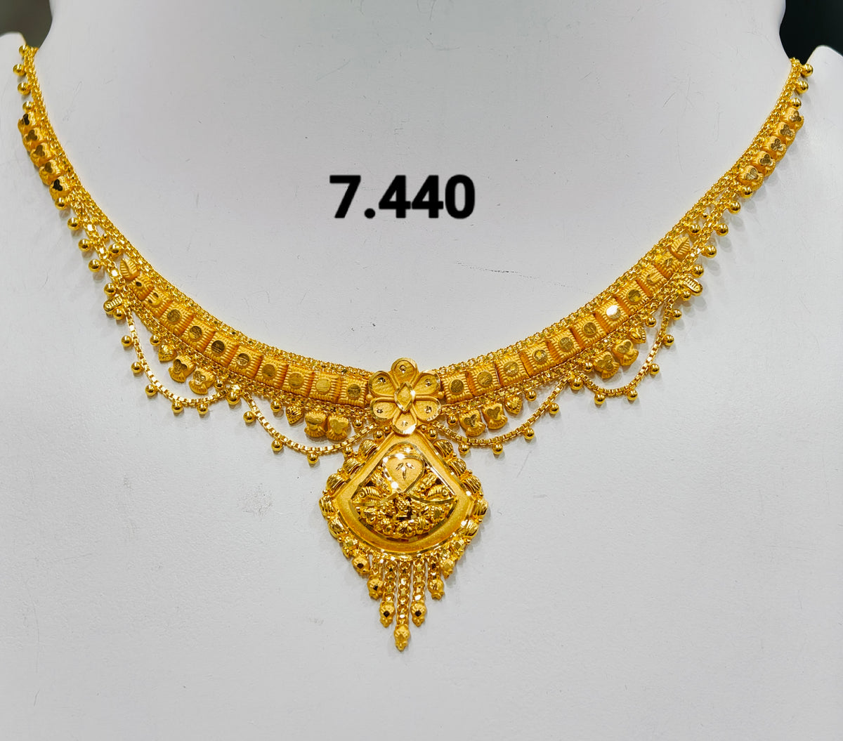 Short regular necklace 339
