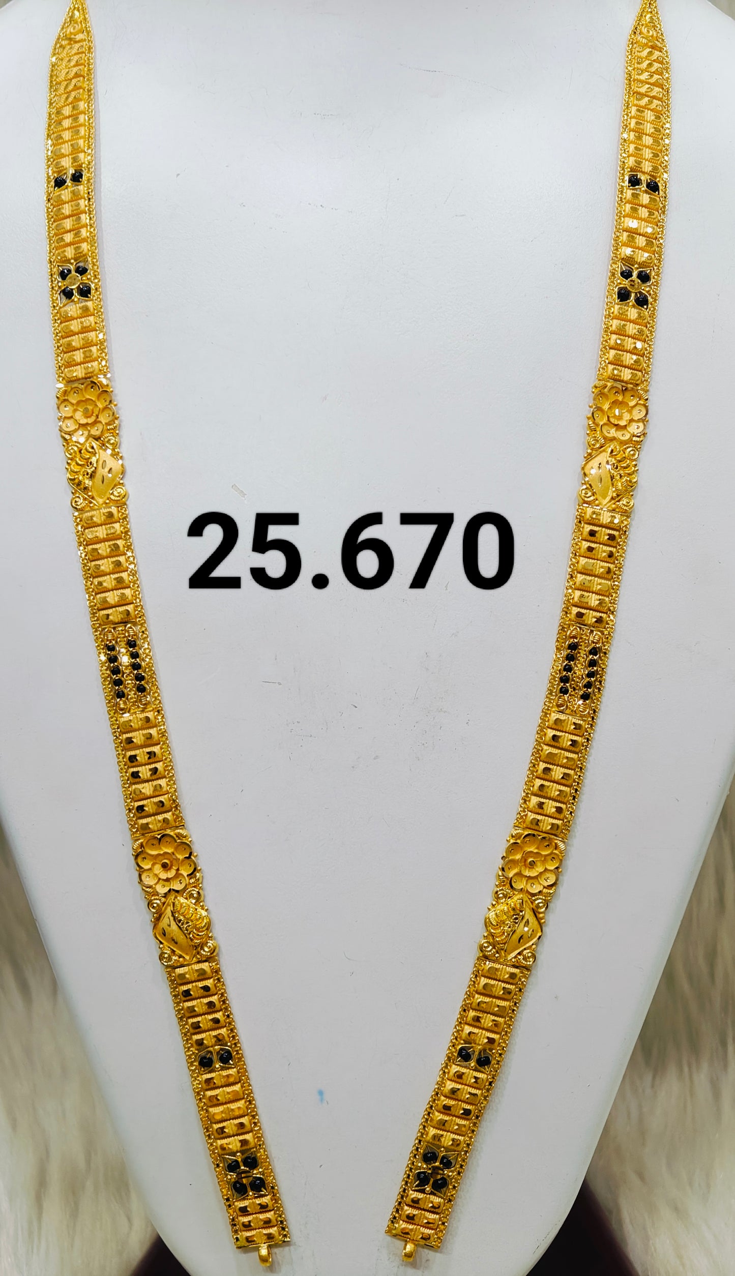 Long patta ms 143